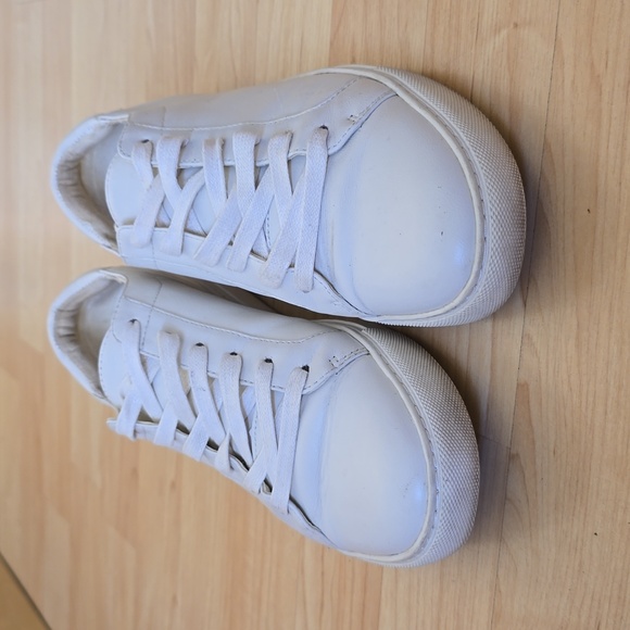 Kenneth Cole Kam White Leather Lace-Up Sneaker with Gold Accent Size 8M - Picture 4 of 9